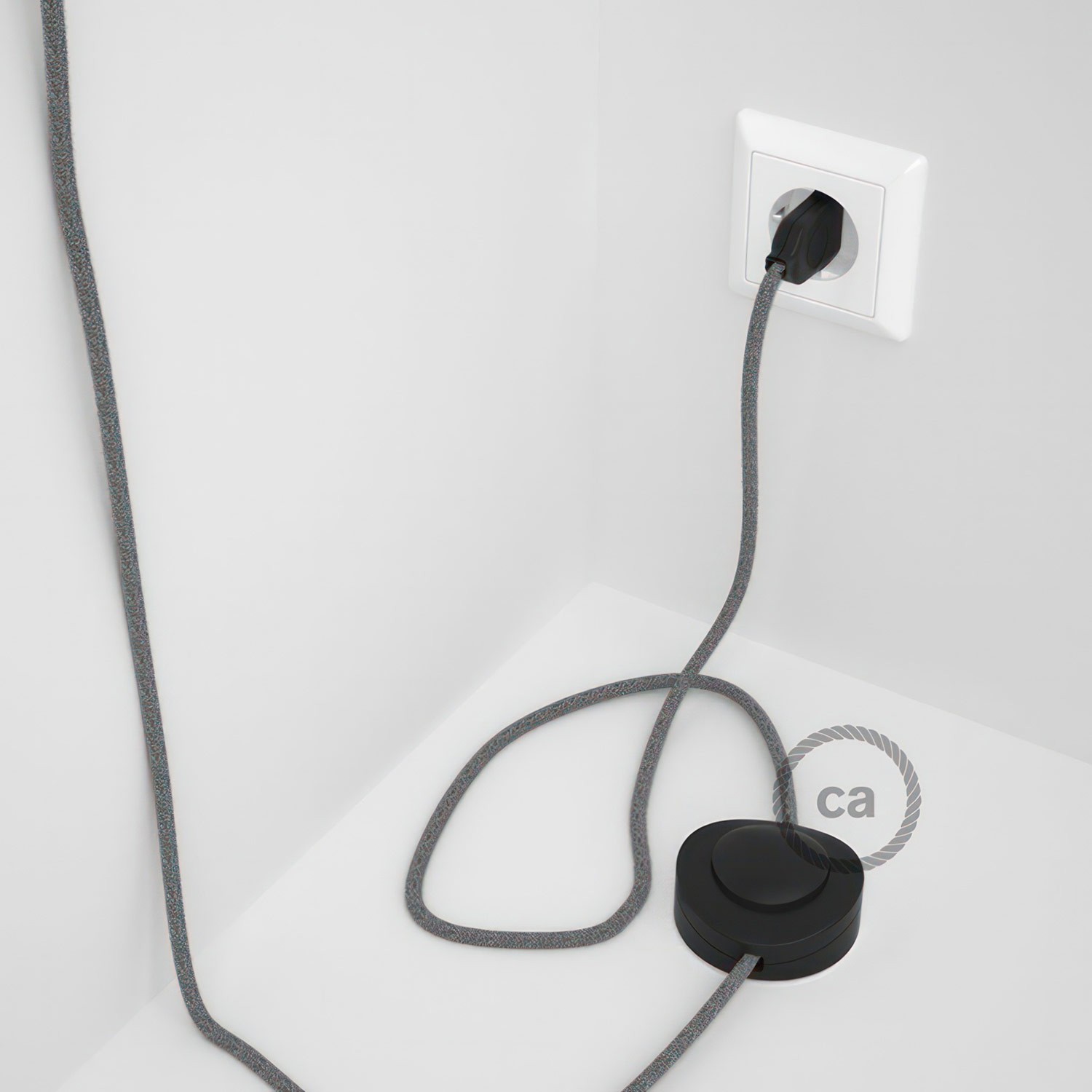 Wiring Pedestal, RN02 Grey Natural Linen 3 m. Choose the colour of the switch and plug.