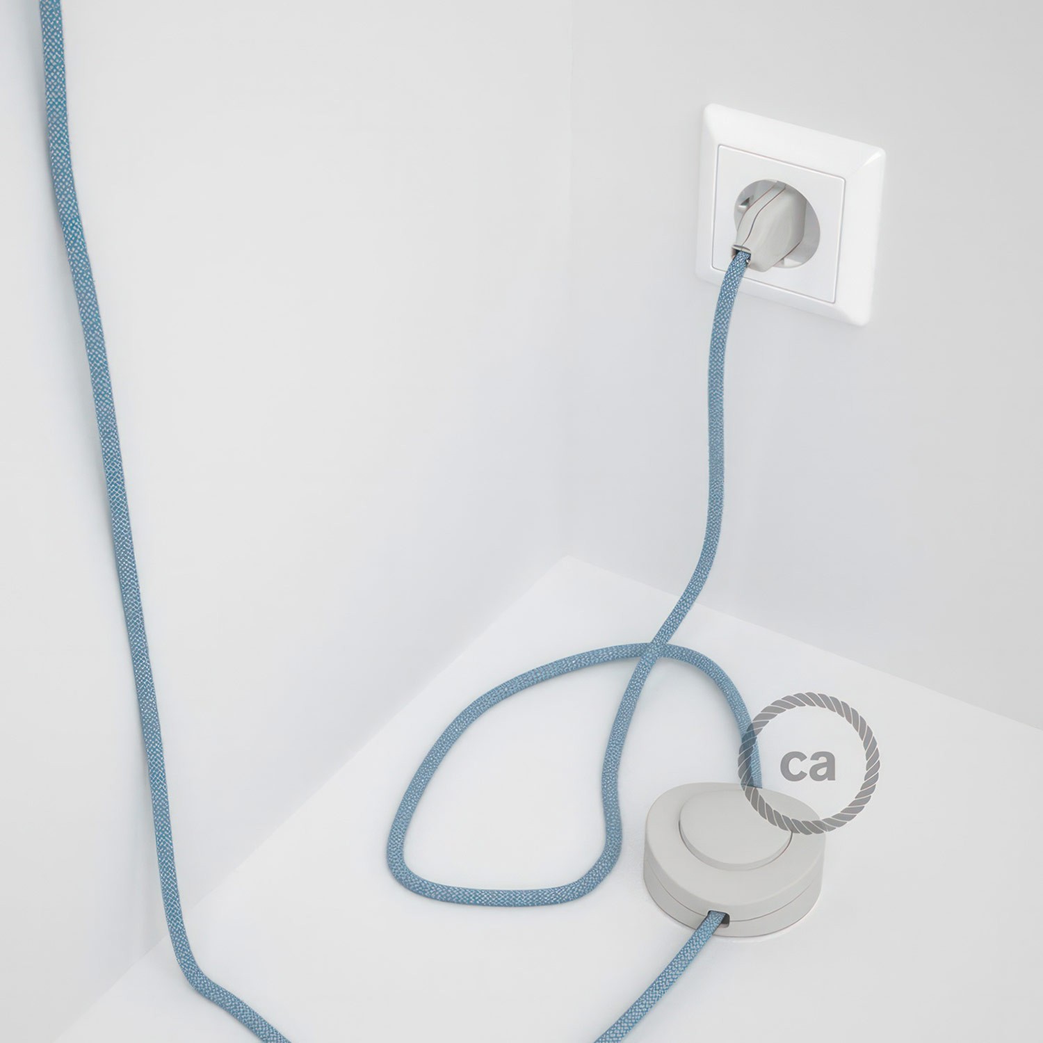 Wiring Pedestal, RD75 Blue Steward ZigZag Cotton and Natural Linen 3 m. Choose the colour of the switch and plug.